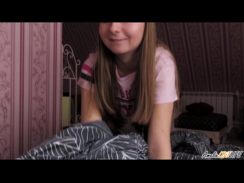 ❤️ Blondina îi suge adânc prietenei ei și primește spermă în gură at ro.sexygirlspics.ru ❌️❤